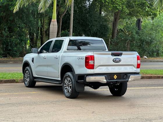 FORD RANGER 3.0 V6 TURBO DIESEL CD XLT 4X4 AUTOMÁTICO FORD RANGER 3.0 V6 TURBO DIESEL CD XLT 4X4 AUTOMÁTICO